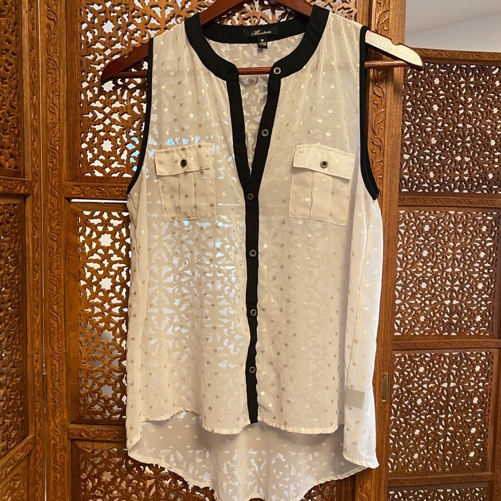 🚺 📐Monteau cream sheer sleeveless top